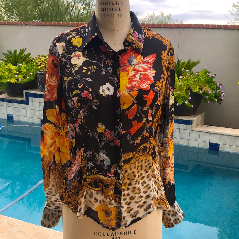 Roberto Cavalli authentic silk top size 44. Vintage.  Mint condition